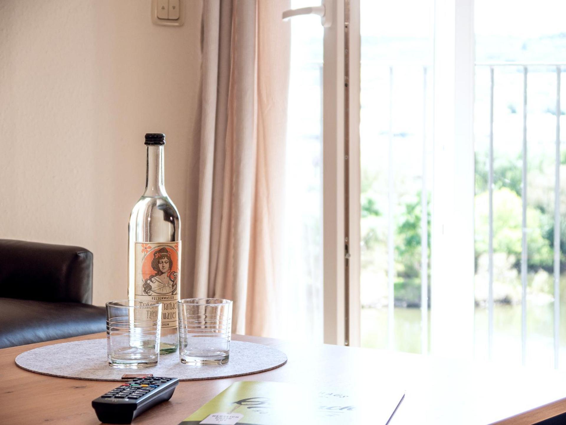Weingut / Gaestehaus Gerlach Ürzig Exteriör bild