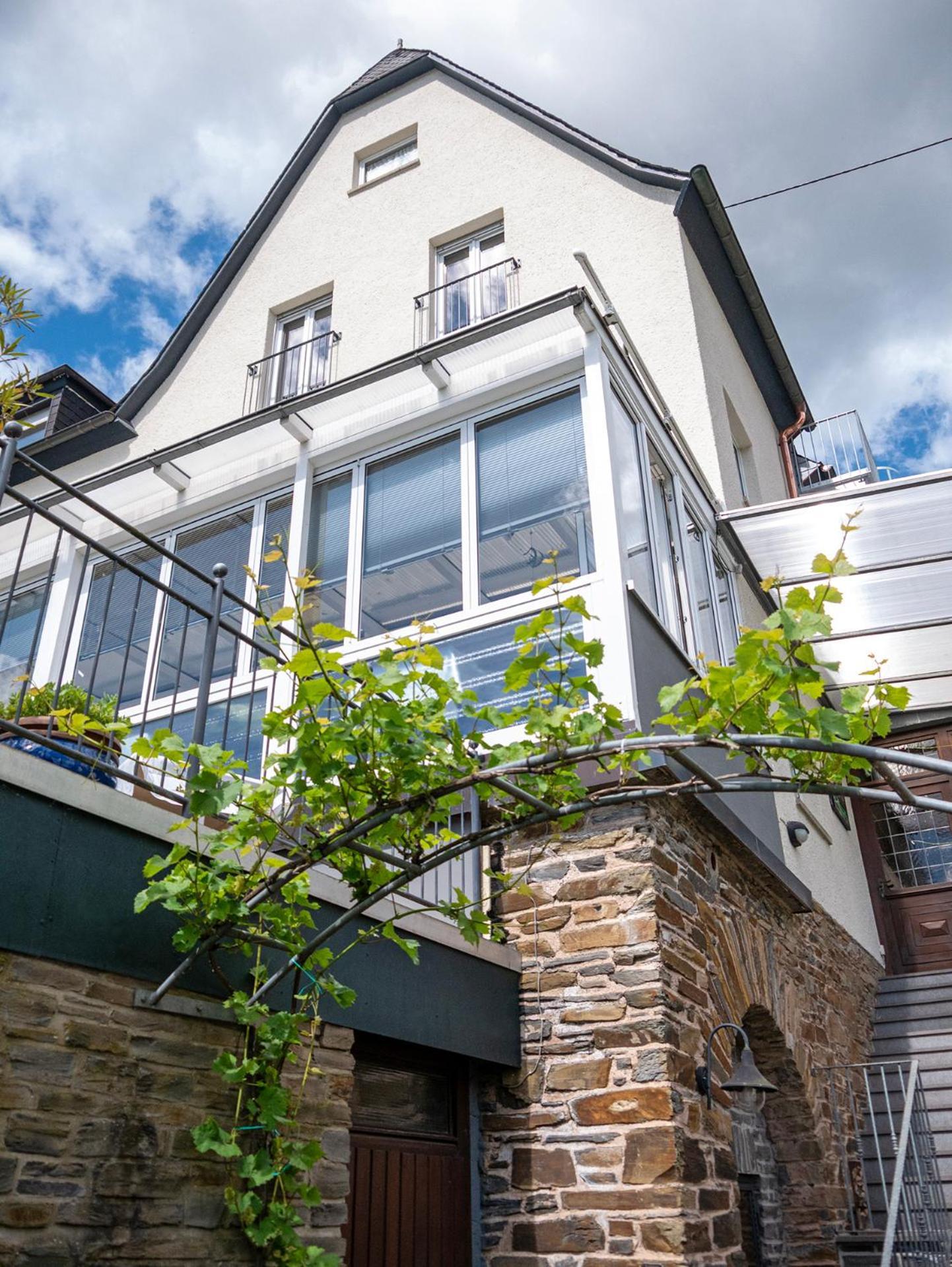 Weingut / Gaestehaus Gerlach Ürzig Exteriör bild