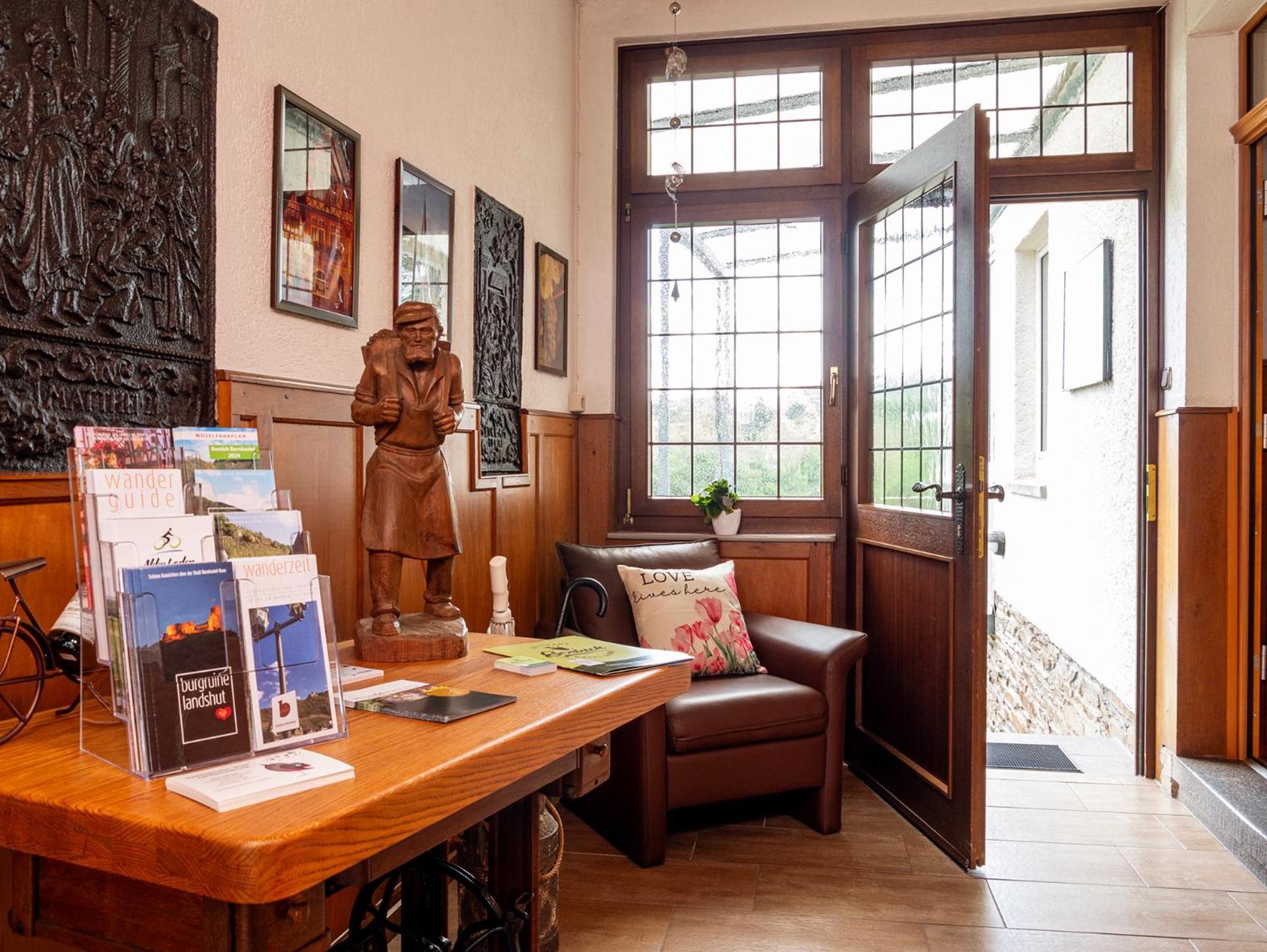 Weingut / Gaestehaus Gerlach Ürzig Exteriör bild