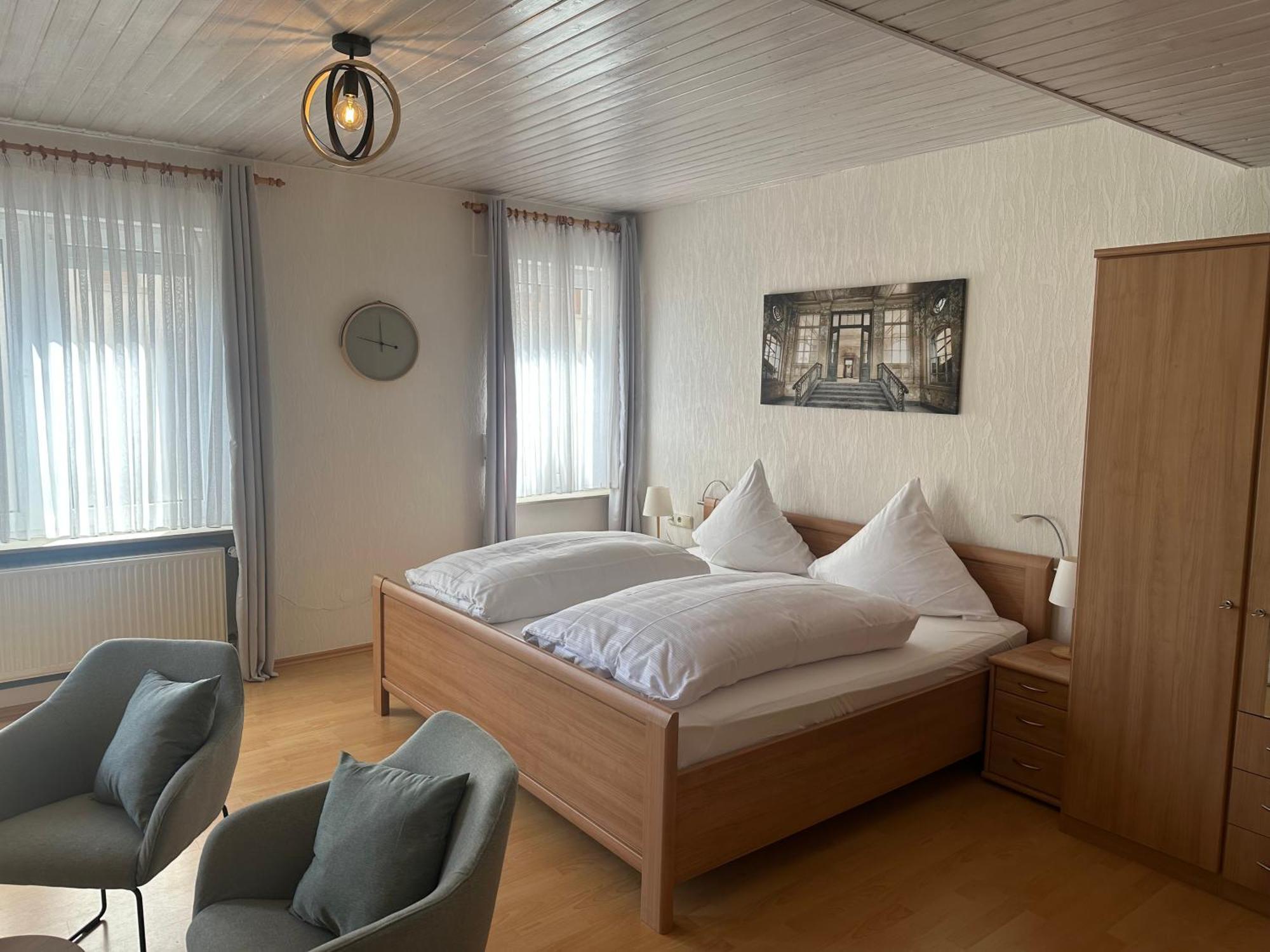 Weingut / Gaestehaus Gerlach Ürzig Exteriör bild