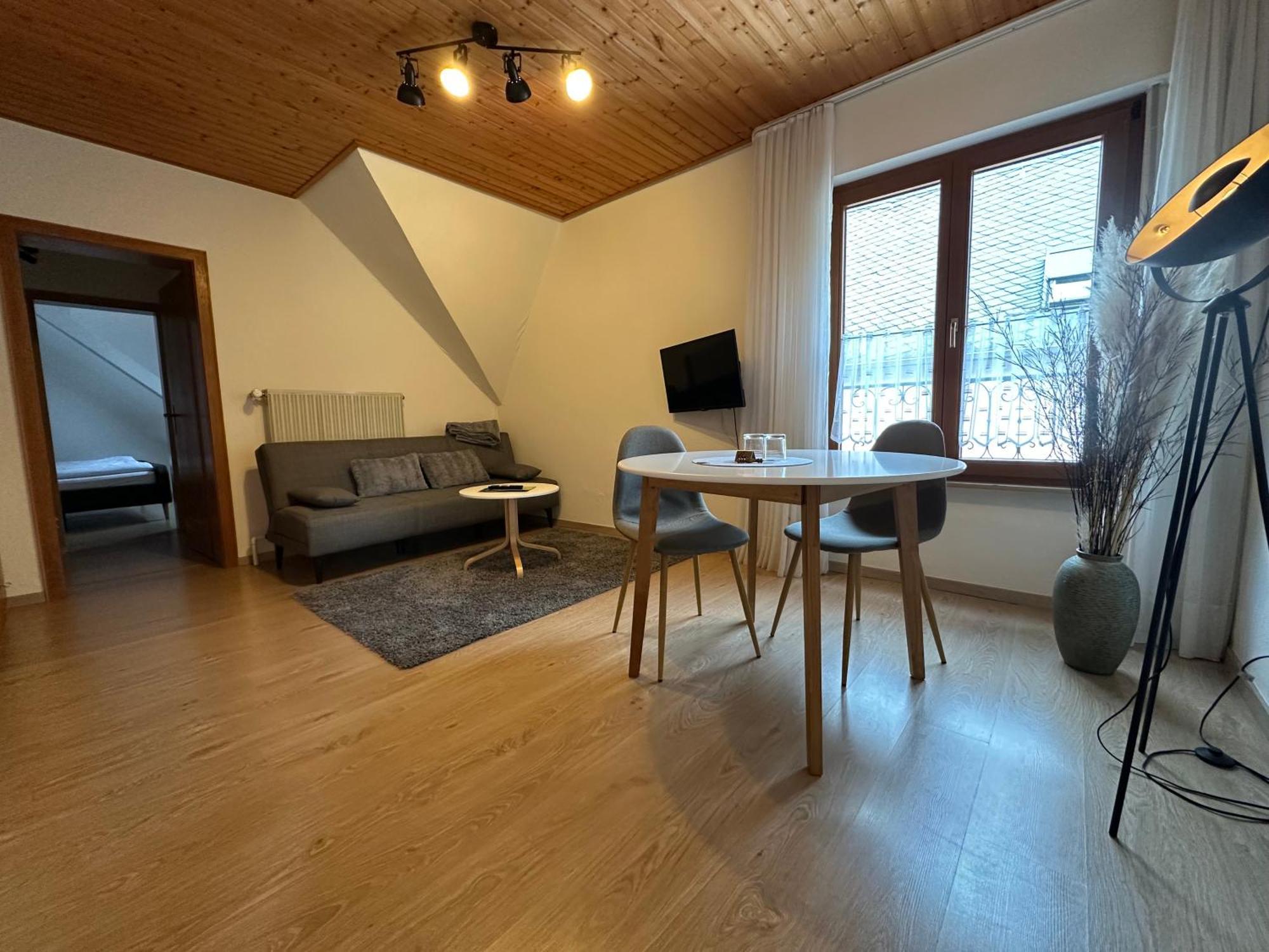 Weingut / Gaestehaus Gerlach Ürzig Exteriör bild